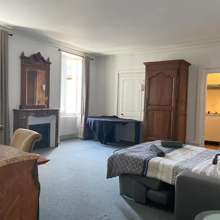 Appartement Meuble Au Coeur De Cognac